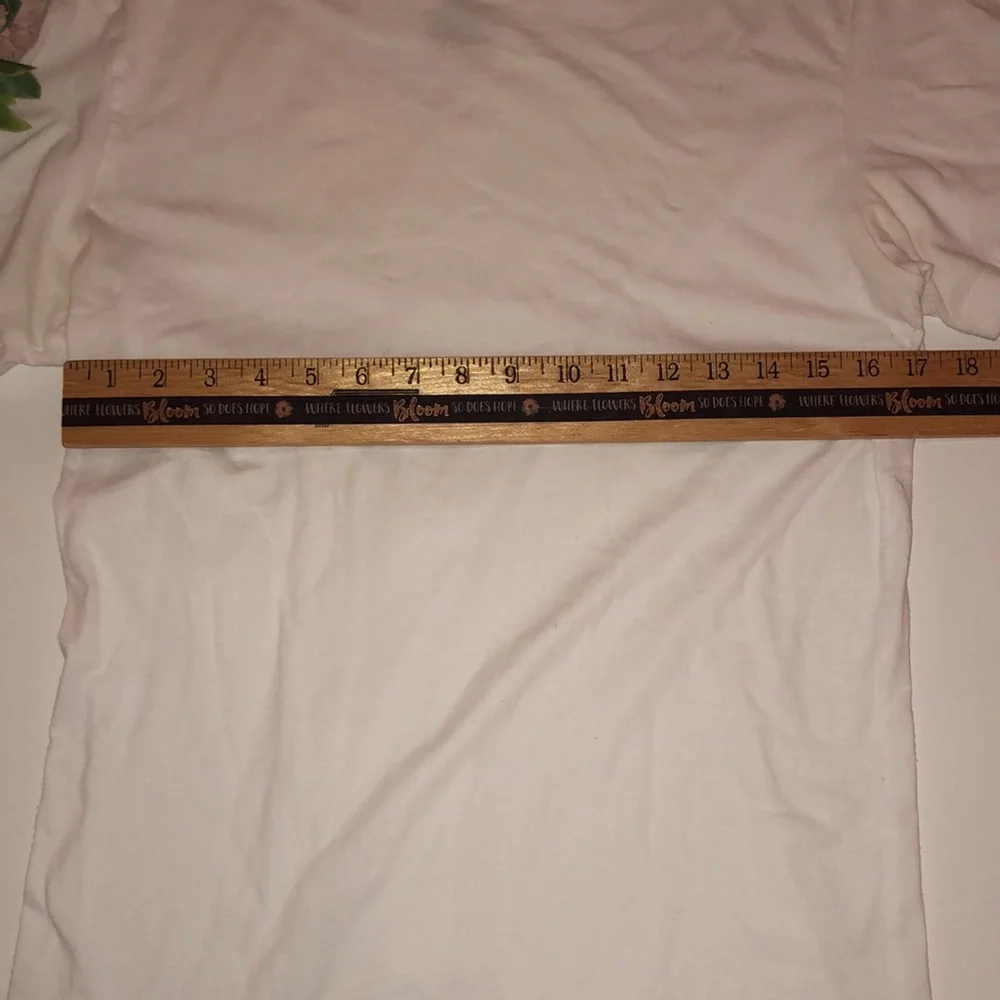 Polo Ralph Lauren Basic White T Shirt Polo T Shirt Large Logo along bottom